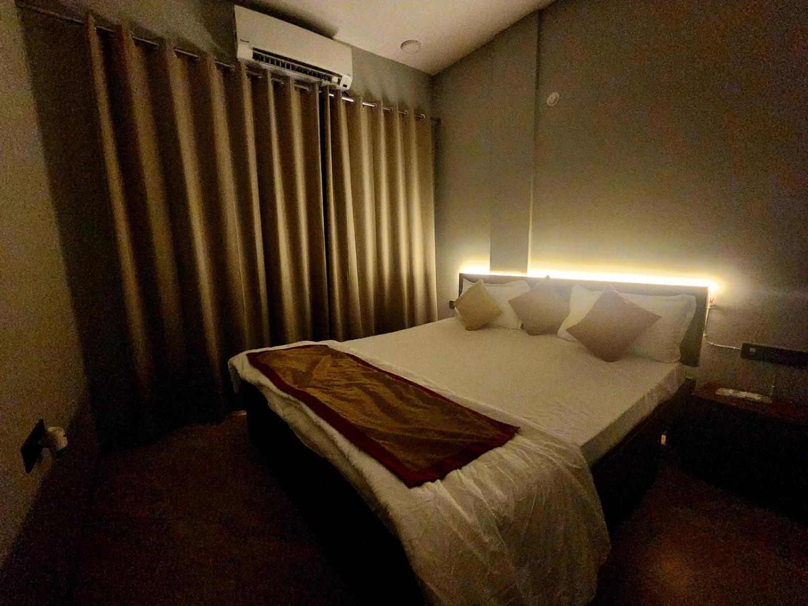 Genz Villa Ll Swimming Pool Ll Ac Ll Bbq Ll 2Bhk Lonavala Ngoại thất bức ảnh